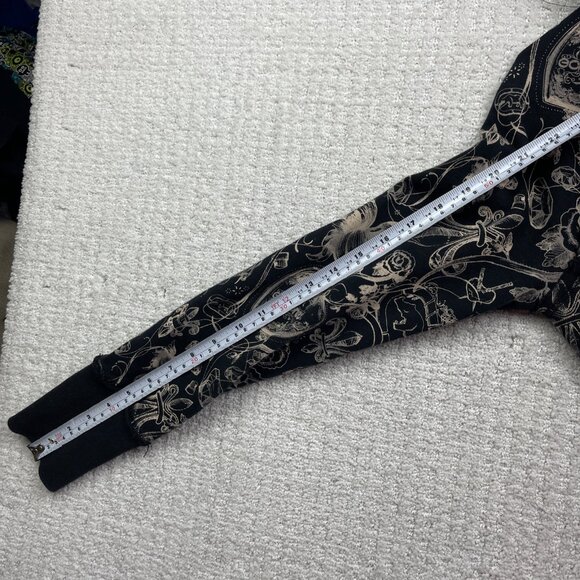 Y2K 90s Women's L Red by Marc Ecko Graphic Logo Hoodie Goth Emo Skull Rose AOP - Picture 10 of 15